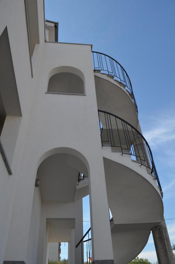 Apartmani Rita 슬라티네 외부 사진